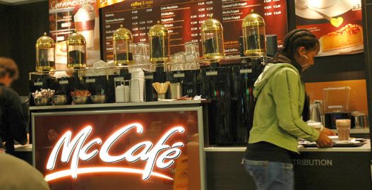 McDonalds’ın kahve zinciri Türkiye’de ses engeline takıldı
